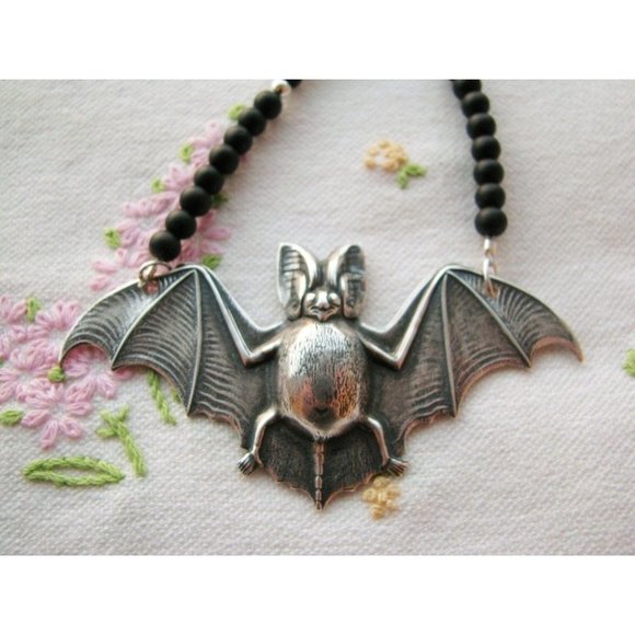 My Friend the Bat - Handmade Necklace - Picture 2 of 4